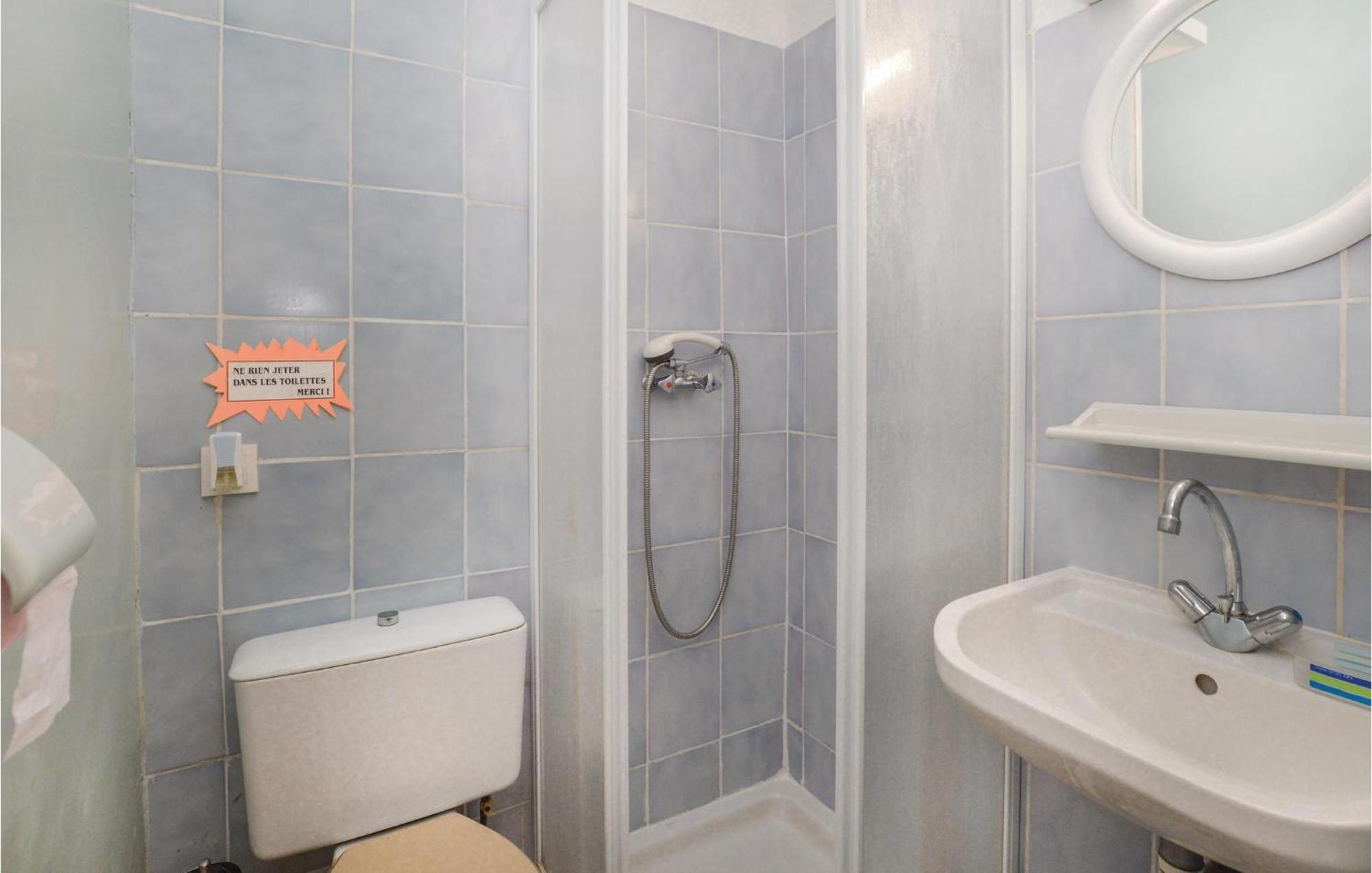 Lovely Apartment In Pietranera With Wifi エクステリア 写真