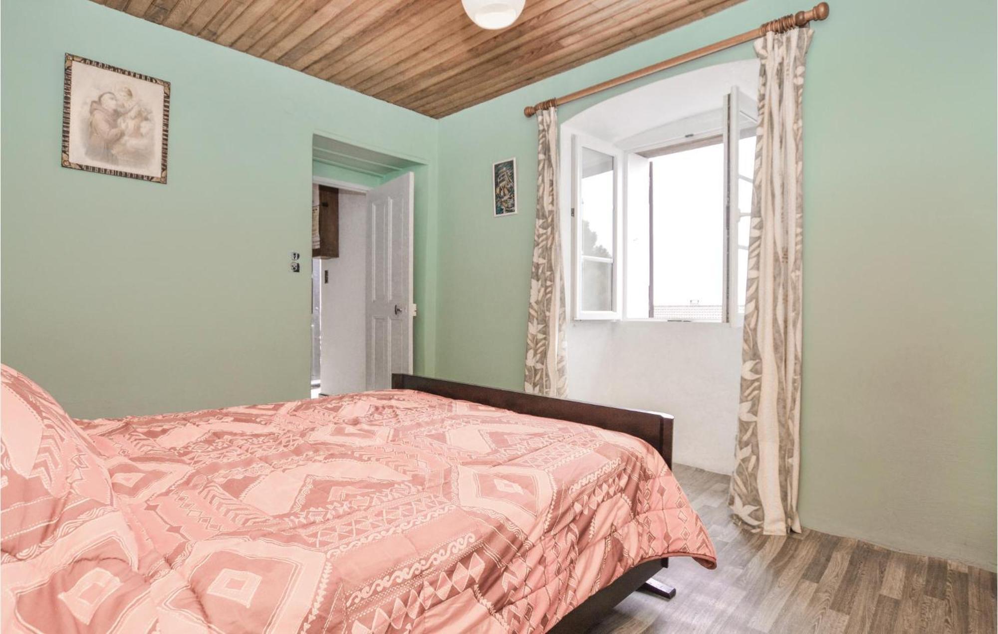 Lovely Apartment In Pietranera With Wifi エクステリア 写真