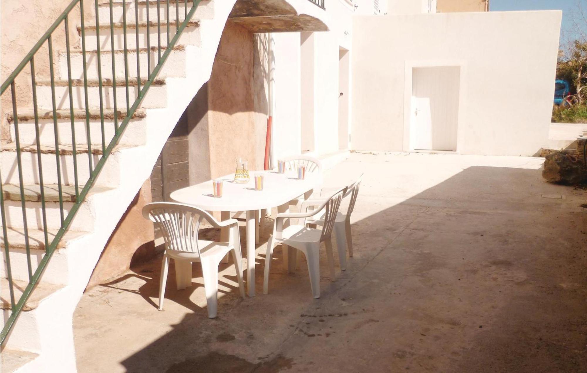 Lovely Apartment In Pietranera With Wifi エクステリア 写真